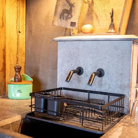 La De Bon Papa Chalet