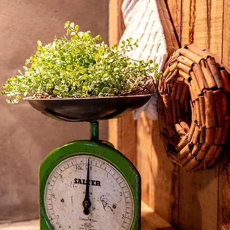 La De Bon Papa Chalet